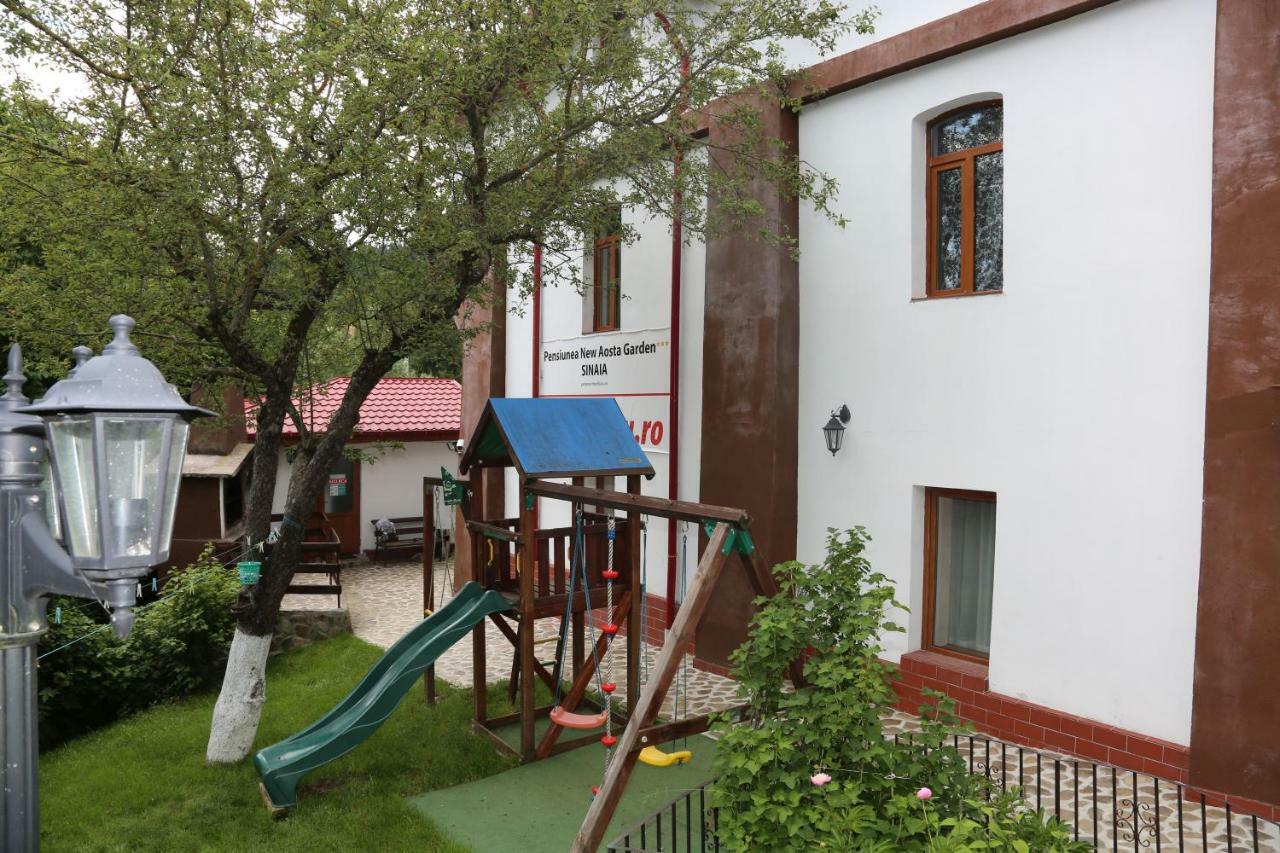 Hotel New Aosta Garden Sinaia Exterior foto
